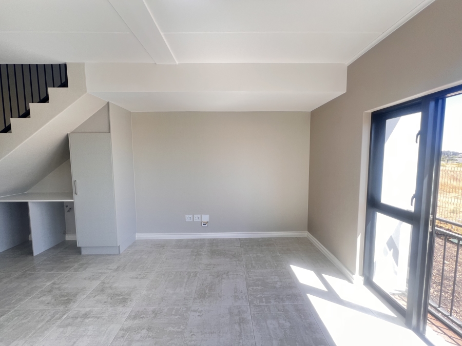 To Let 2 Bedroom Property for Rent in Cape Farms Western Cape